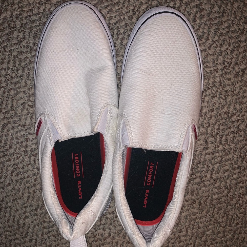 Levi white sneakers sz 8